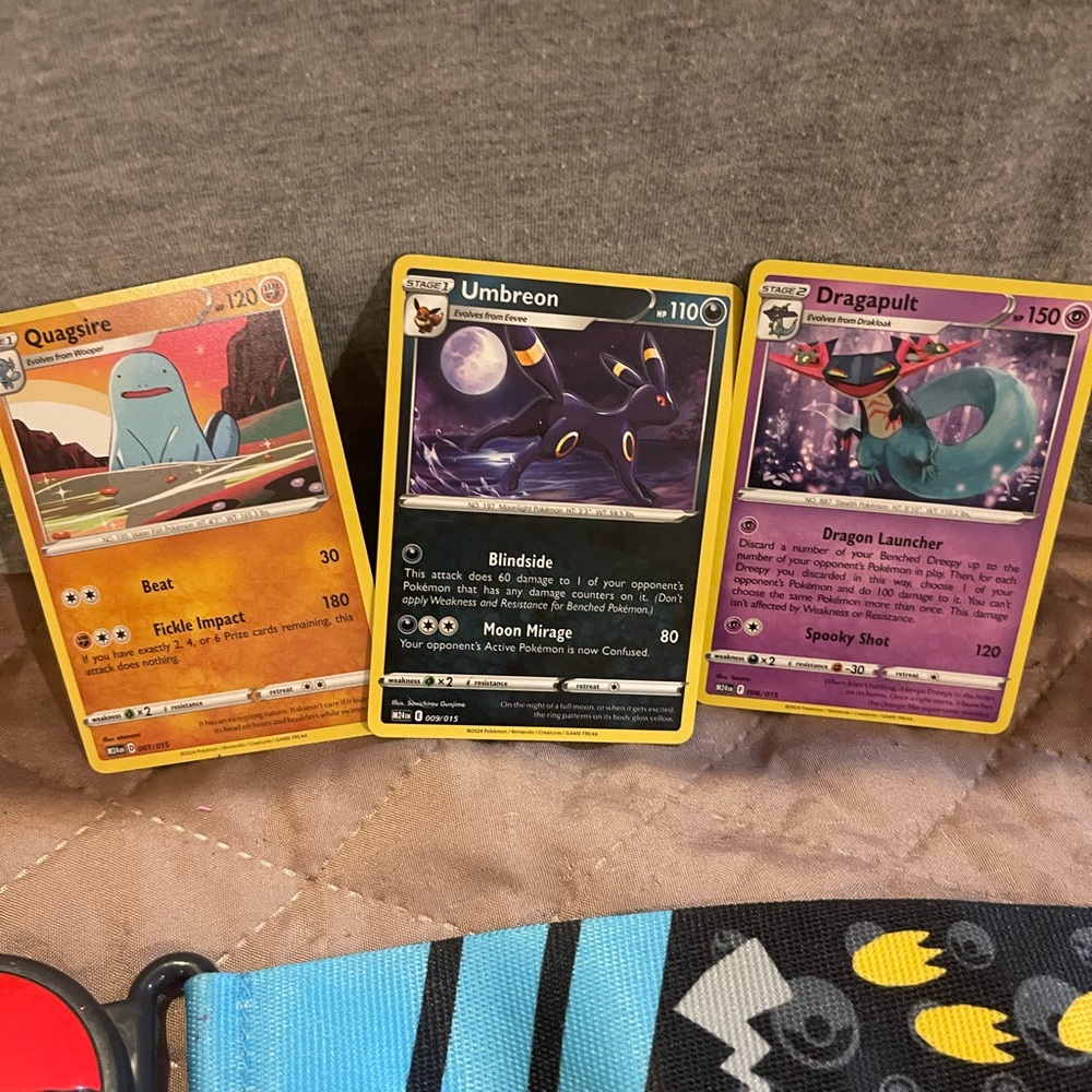 Pokémon bundle - Picture 6 of 7